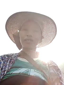 donna-bae online show from 10/30/25, 12:23