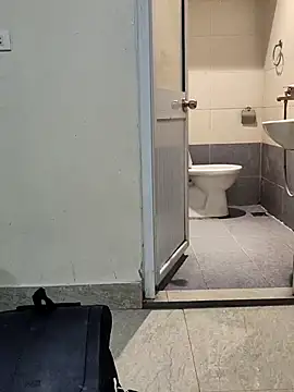 MaiHoang2k online show from 09/21/25, 05:47