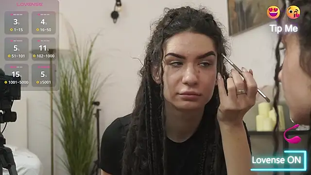 Snapshot of adisson_fox chatting on 11/16/25, 07:25 adisson fox online show from 11/16/25, 07:25