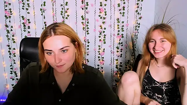 Snapshot of casey_meow_ chatting on 09/25/25, 02:54 casey meow online show from 09/25/25, 02:54