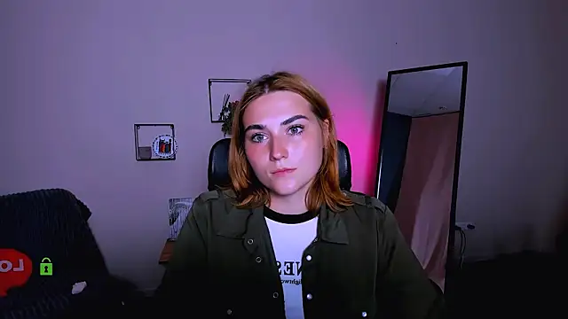 Snapshot of casey_meow_ chatting on 09/26/25, 12:53 casey meow online show from 09/26/25, 12:53