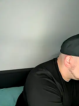 xXLustMolchXx online show from 10/05/25, 04:27