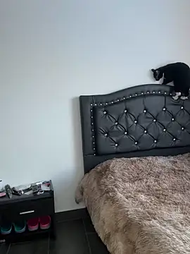 lilielou  online show from 11/29/25, 03:26