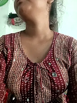 Hot Shredha online show from 10/02/25, 01:45