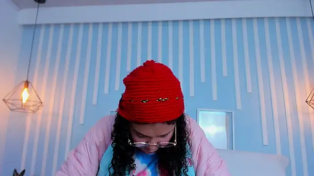 SweetStarr  online show from 10/09/25, 12:36