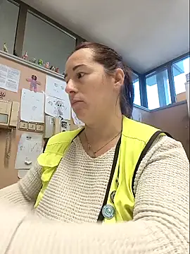 bichota85 online show from 11/26/25, 11:33