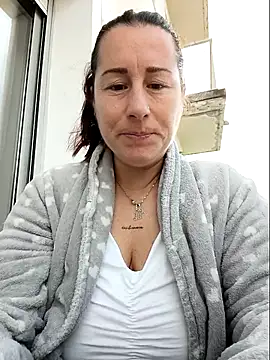 bichota85 online show from 02/04/26, 10:43