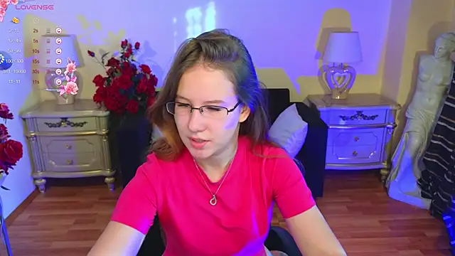 Lisa Roses online show from 10/07/25, 04:20