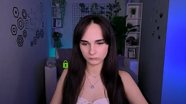 Snapshot of ariana_ross7 chatting on 06/05/26, 07:41 ariana ross7 online show from 06/05/26, 07:41