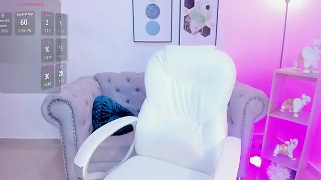 miavegas1 online show from 10/06/25, 01:14