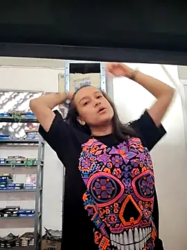 valery506 online show from 12/19/25, 02:57