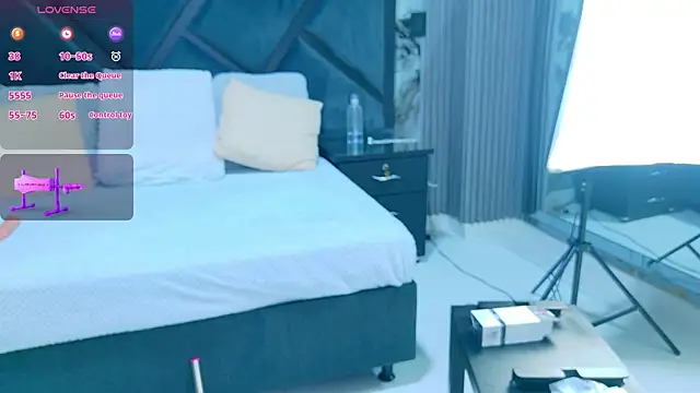 SabrinnaTaylor online show from 02/09/26, 08:02