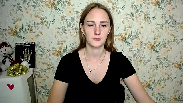 Snapshot of Milana_Cutie_ chatting on 09/29/25, 06:40 Milana Cutie online show from 09/29/25, 06:40