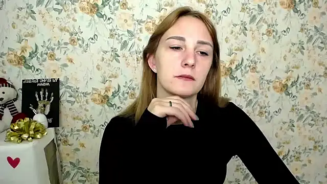 Snapshot of Milana_Cutie_ chatting on 10/09/25, 06:00 Milana Cutie online show from 10/09/25, 06:00
