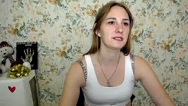 Snapshot of Milana_Cutie_ chatting on 10/10/25, 06:23 Milana Cutie online show from 10/10/25, 06:23