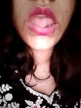 Snapshot of Bhaavyasingh chatting on 09/21/25, 08:27 Bhaavyasingh online show from 09/21/25, 08:27