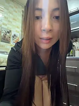 Karlee Grey1 online show from 04/05/26, 10:29