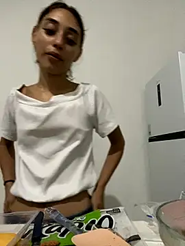 loirinhaaa online show from 11/07/25, 10:10