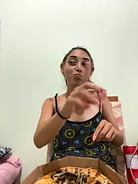 loirinhaaa online show from 11/16/25, 01:55