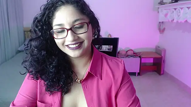 Snapshot of Gia_Dior chatting on 10/03/25, 12:07 Gia Dior online show from 10/03/25, 12:07