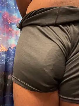 Snapshot of TallDickguy00 chatting on 09/18/25, 01:18 TallDickguy00 online show from 09/18/25, 01:18