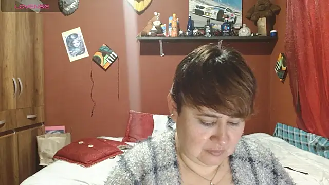 Sasharosee2 online show from 10/18/25, 12:50