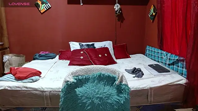 Sasharosee2 online show from 11/26/25, 01:23