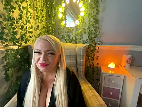 BonnyDesire online show from 10/26/25, 03:18