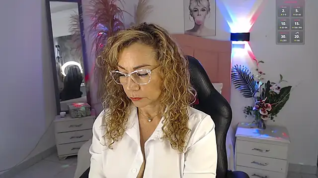 Jademommy  online show from 12/16/25, 08:58