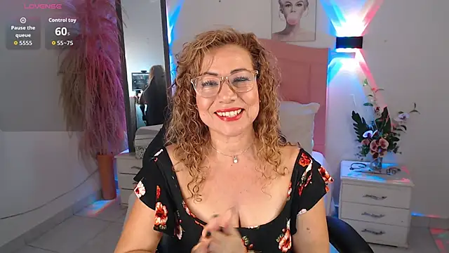 Jademommy  online show from 01/06/26, 06:22