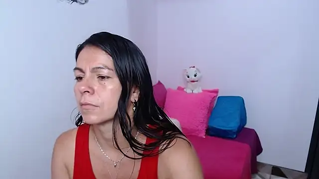 camilavargas  online show from 04/01/26, 09:01