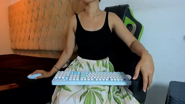 Naomis 35 online show from 02/21/26, 07:59