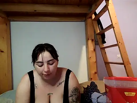 Snapshot of Emilie_1 chatting on 03/19/26, 02:54 Emilie 1 online show from 03/19/26, 02:54