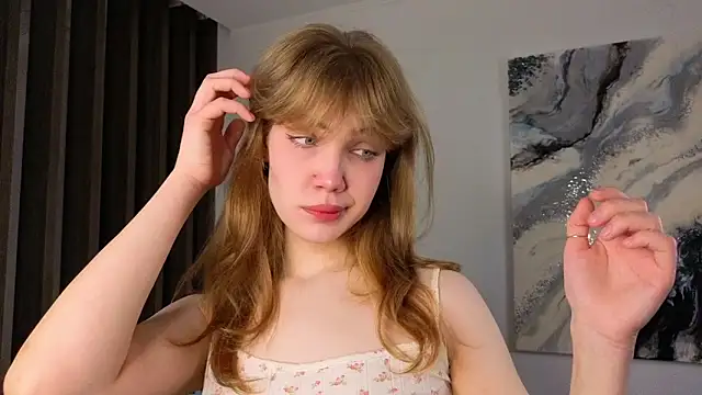 Snapshot of pienaple chatting on 11/26/25, 04:13 pienaple online show from 11/26/25, 04:13