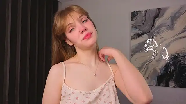 Snapshot of pienaple chatting on 11/29/25, 04:04 pienaple online show from 11/29/25, 04:04