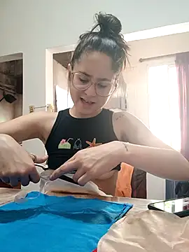 linameii online show from 11/19/25, 04:29