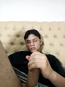 Snapshot of yao-3445 chatting on 09/23/25, 07:06 yao-3445 online show from 09/23/25, 07:06