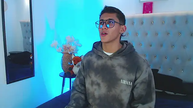 SalvadorFit online show from 09/23/25, 08:34