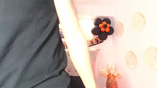 SalvadorFit online show from 10/16/25, 08:21