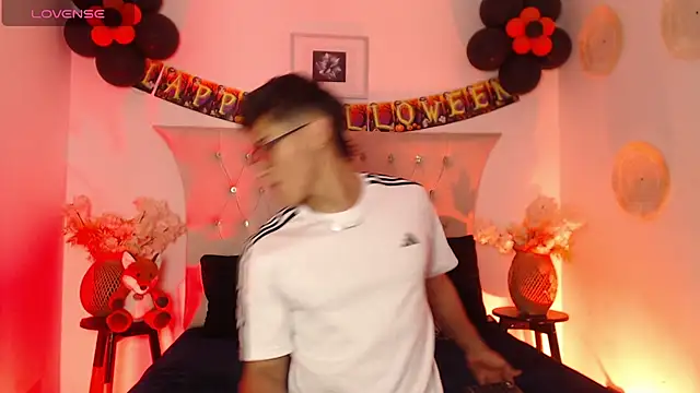 SalvadorFit online show from 10/24/25, 08:38