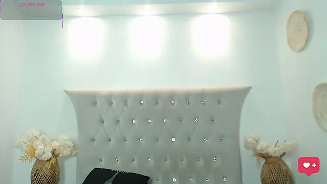 Snapshot of SalvadorFit chatting on 02/03/26, 08:36 SalvadorFit online show from 02/03/26, 08:36