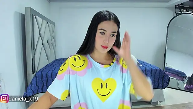 Snapshot of Daniela_x19 chatting on 02/05/26, 12:37 Daniela x19 online show from 02/05/26, 12:37