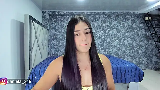 Snapshot of Daniela_x19 chatting on 04/29/26, 12:37 Daniela x19 online show from 04/29/26, 12:37