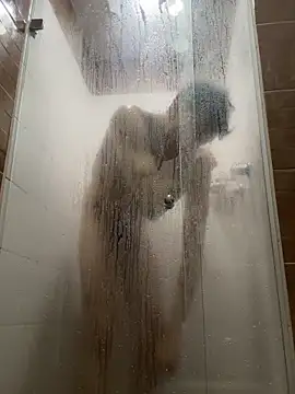 Snapshot of arthurdavies chatting on 10/21/25, 04:46 arthurdavies online show from 10/21/25, 04:46