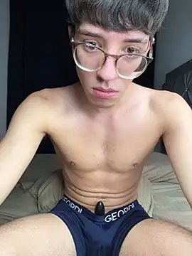 Snapshot of arthurdavies chatting on 11/06/25, 02:45 arthurdavies online show from 11/06/25, 02:45