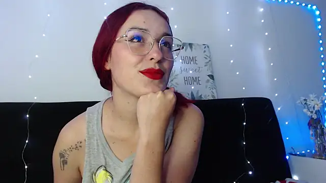 Snapshot of kat_desiree chatting on 02/03/26, 01:59 kat desiree online show from 02/03/26, 01:59