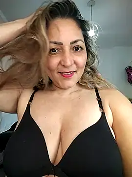 Lunita86 online show from 01/16/26, 10:47