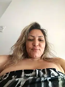 Lunita86 online show from 02/09/26, 01:15