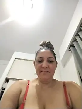 Snapshot of Lunita86 chatting on 07/05/26, 03:23 Lunita86 online show from 07/05/26, 03:23