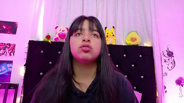 queen salomme online show from 10/17/25, 11:24